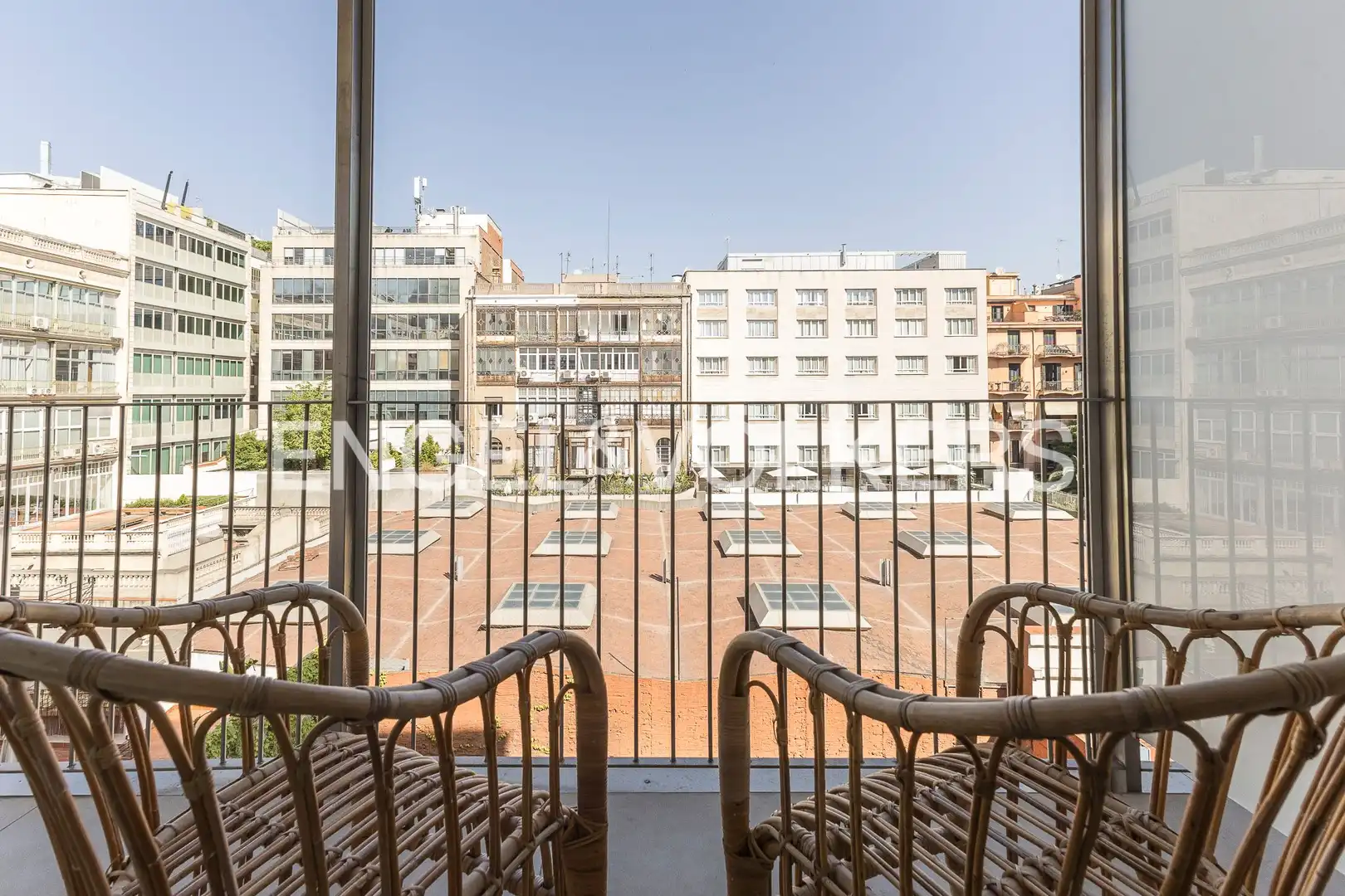 Piso con terraza en venta en Eixample, imagen 2