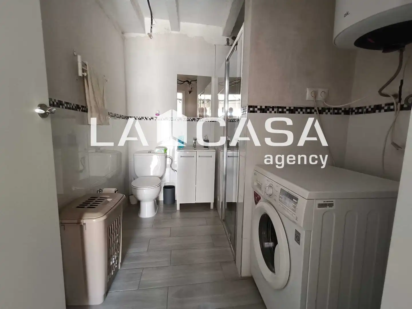 Bany de Casa o xalet en venda en Algeciras amb Terrassa