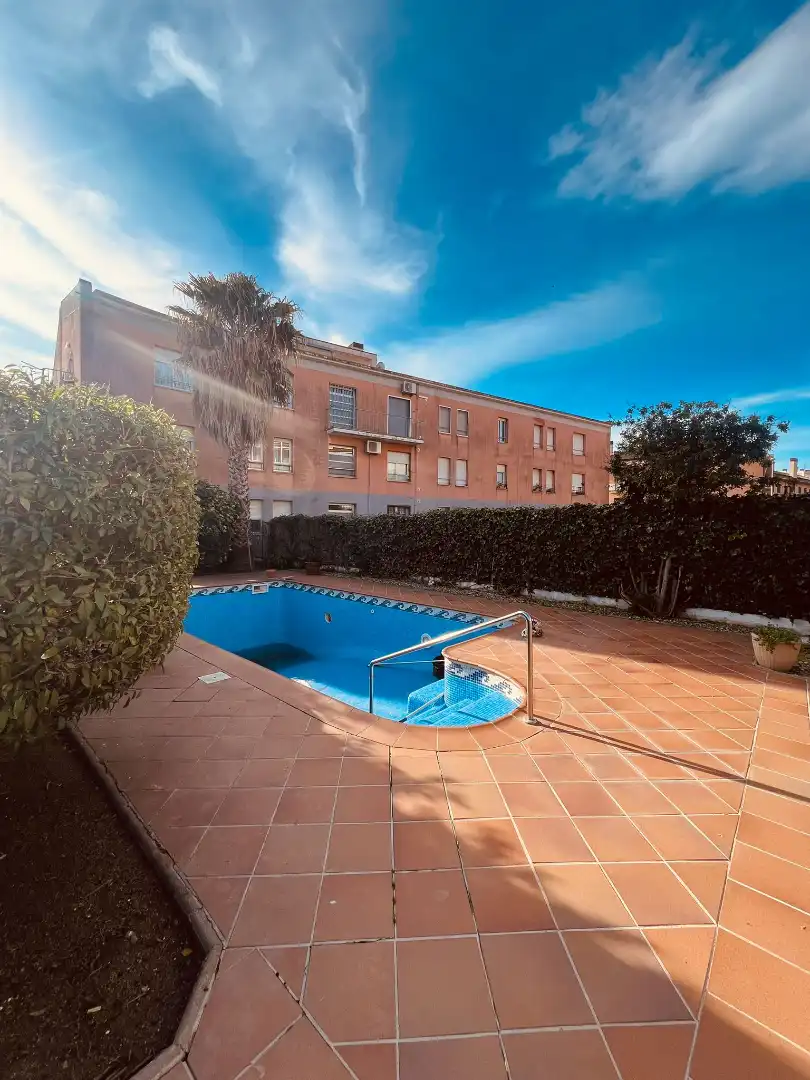 Piscina de Planta baja en venta en Pineda de Mar con Aire acondicionado, Calefacción y Jardín privado