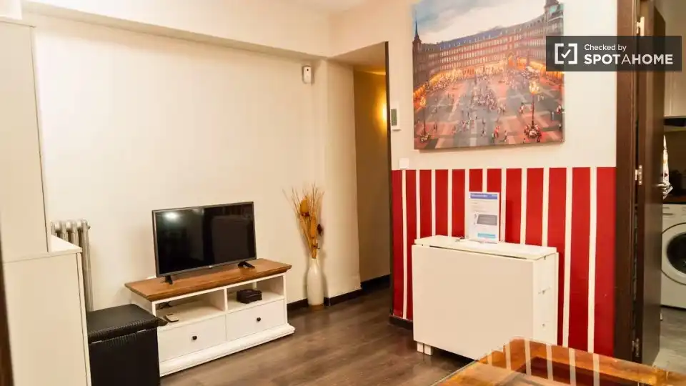 Fotografía del inmueble reportado: 2.950 €/mes — Ventas, Madrid