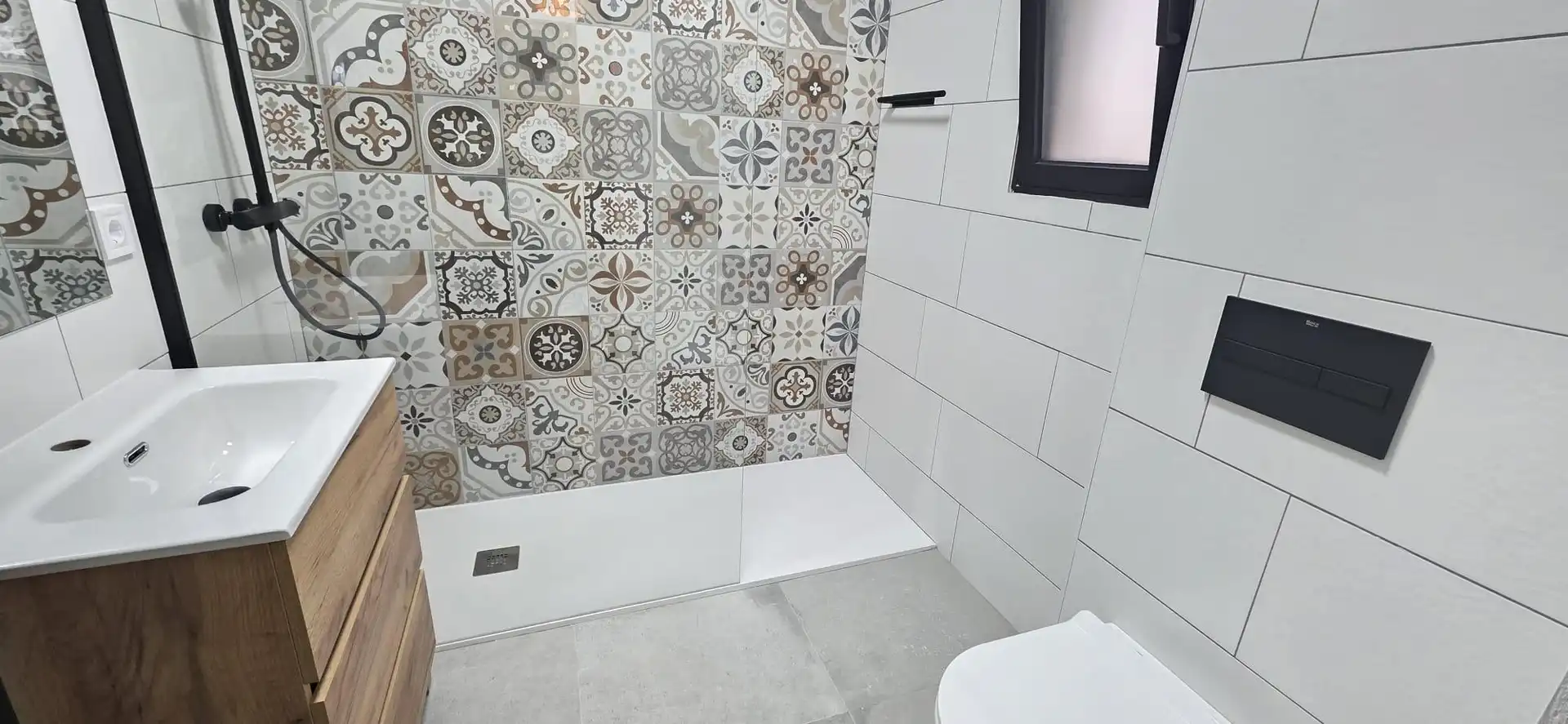 Bathroom of Houses for rent in Villajoyosa / La Vila Joiosa  with Air Conditioner and Internet