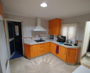 Kitchen of Flat for sale in  Sevilla Capital  with Air Conditioner and Storage room