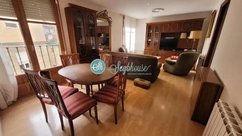 Comedor de Piso en venta en Segovia con Calefacción y Balcón