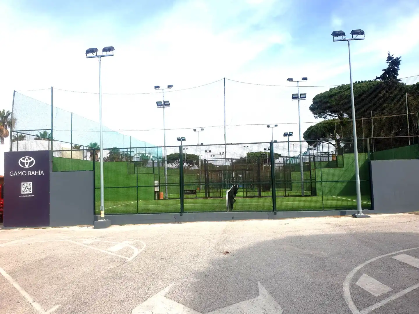 Parking of Houses for sale in Chiclana de la Frontera  with Private garden, Terrace and Furnished
