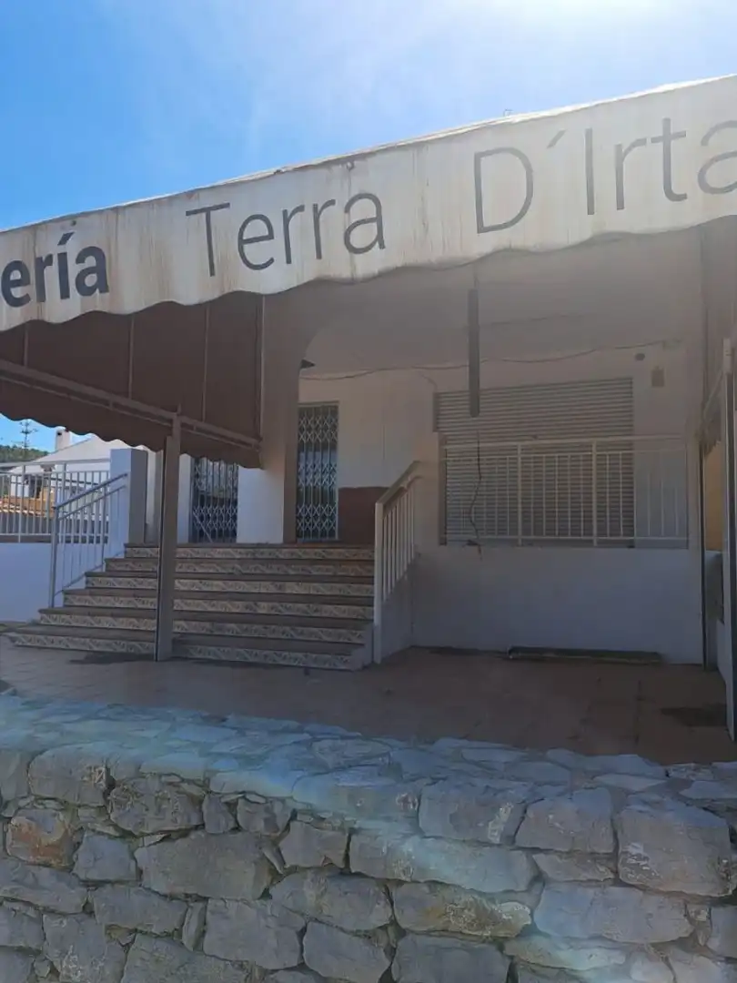 Gewerbefläche zum Verkauf in Costa Sur