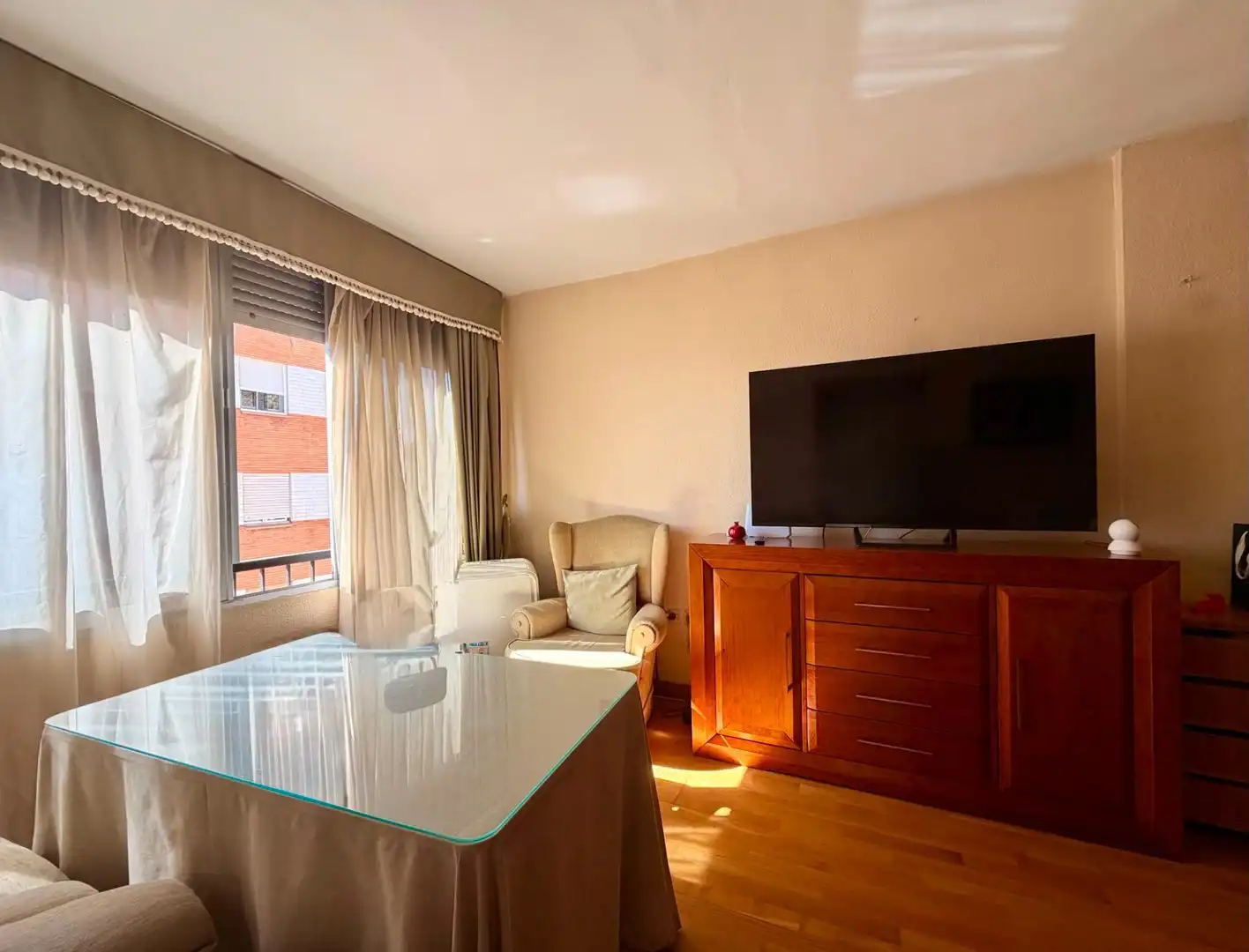 Living room of Flat for sale in Granada  with Furnished