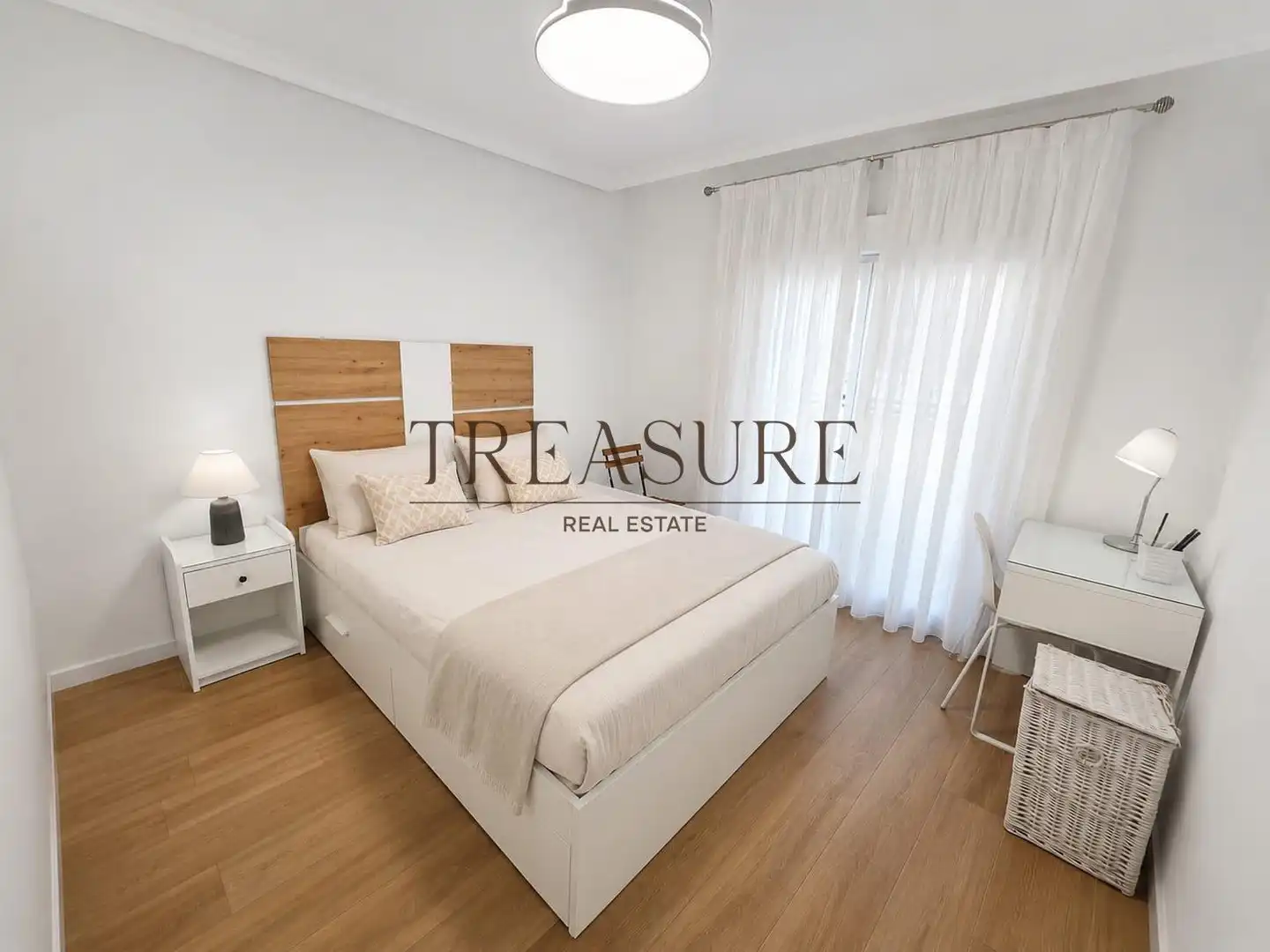 Apartament amb terrassa en venda a MURILLO