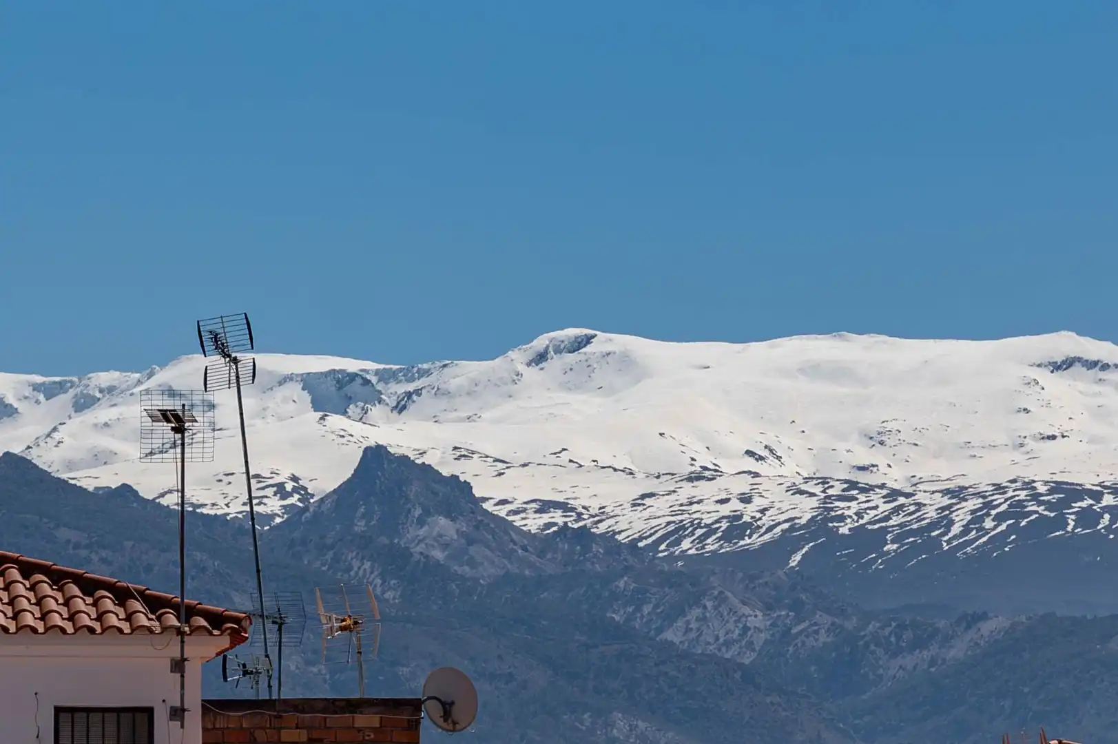Vista exterior de Ático en venta en Armilla con Aire acondicionado, Trastero y Amueblado