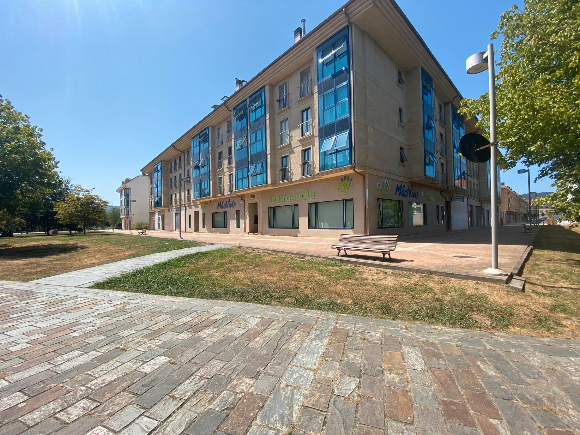 Vista exterior de Ático en venta en Ames con Calefacción, Parquet y Amueblado