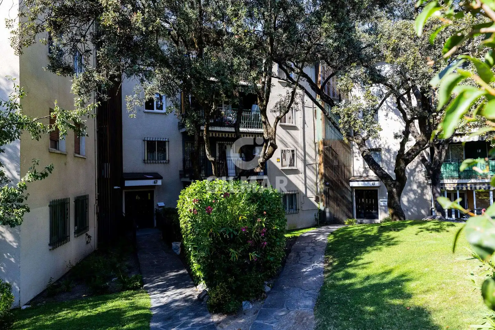 Vista exterior de Piso en venta en Collado Villalba con Calefacción, Jardín privado y Piscina