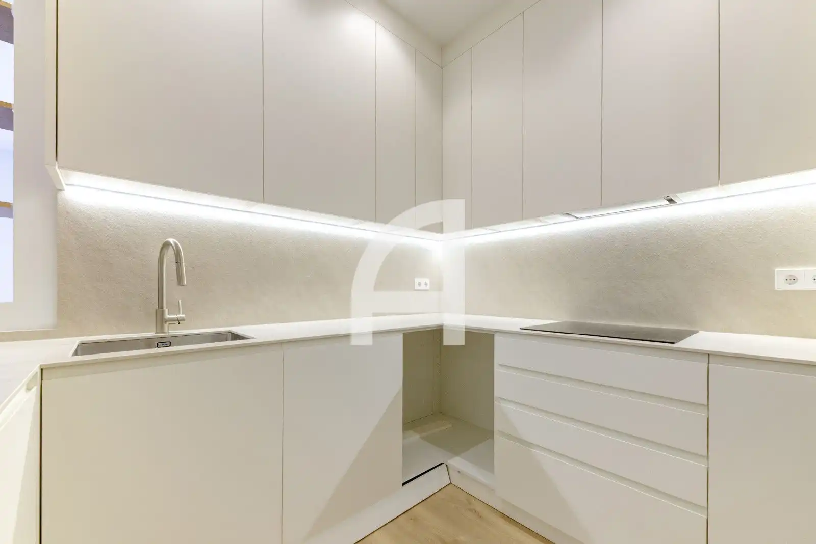 Küche von Wohnung zum Verkauf in Madrid mit Klimaanlage, Heizung und Terrasse
