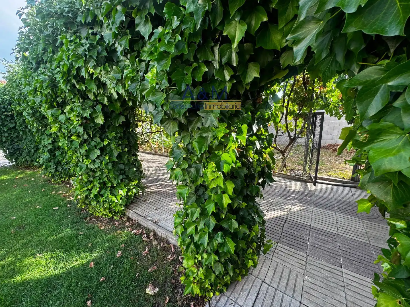 Jardí de Casa o xalet en venda en Viana de Cega amb Piscina