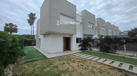 Foto 4 de Casa adosada en venda a Creixell, Tarragona
