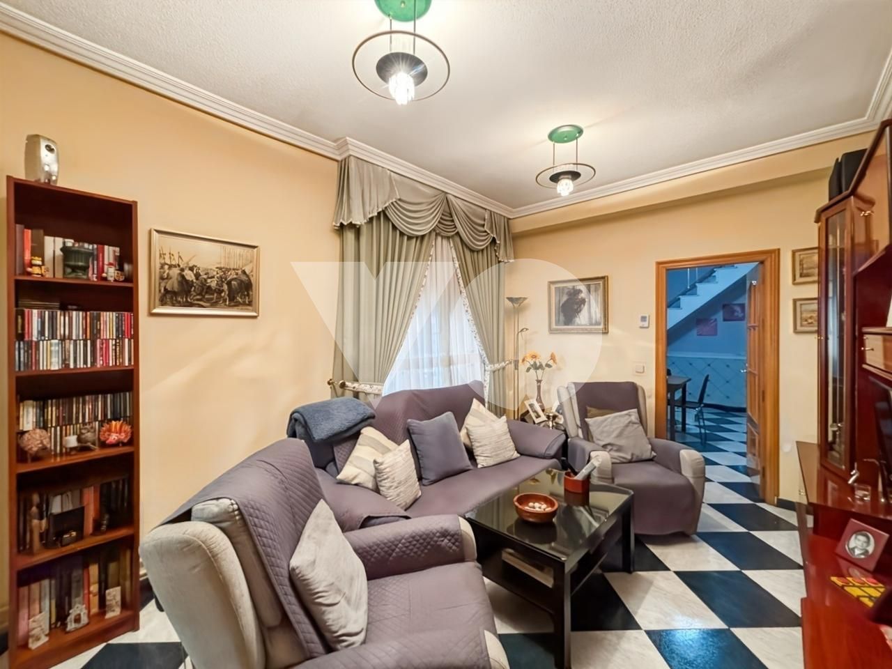 Sala d'estar de Casa adosada en venda en  Madrid Capital amb Aire condicionat, Calefacció i Terrassa