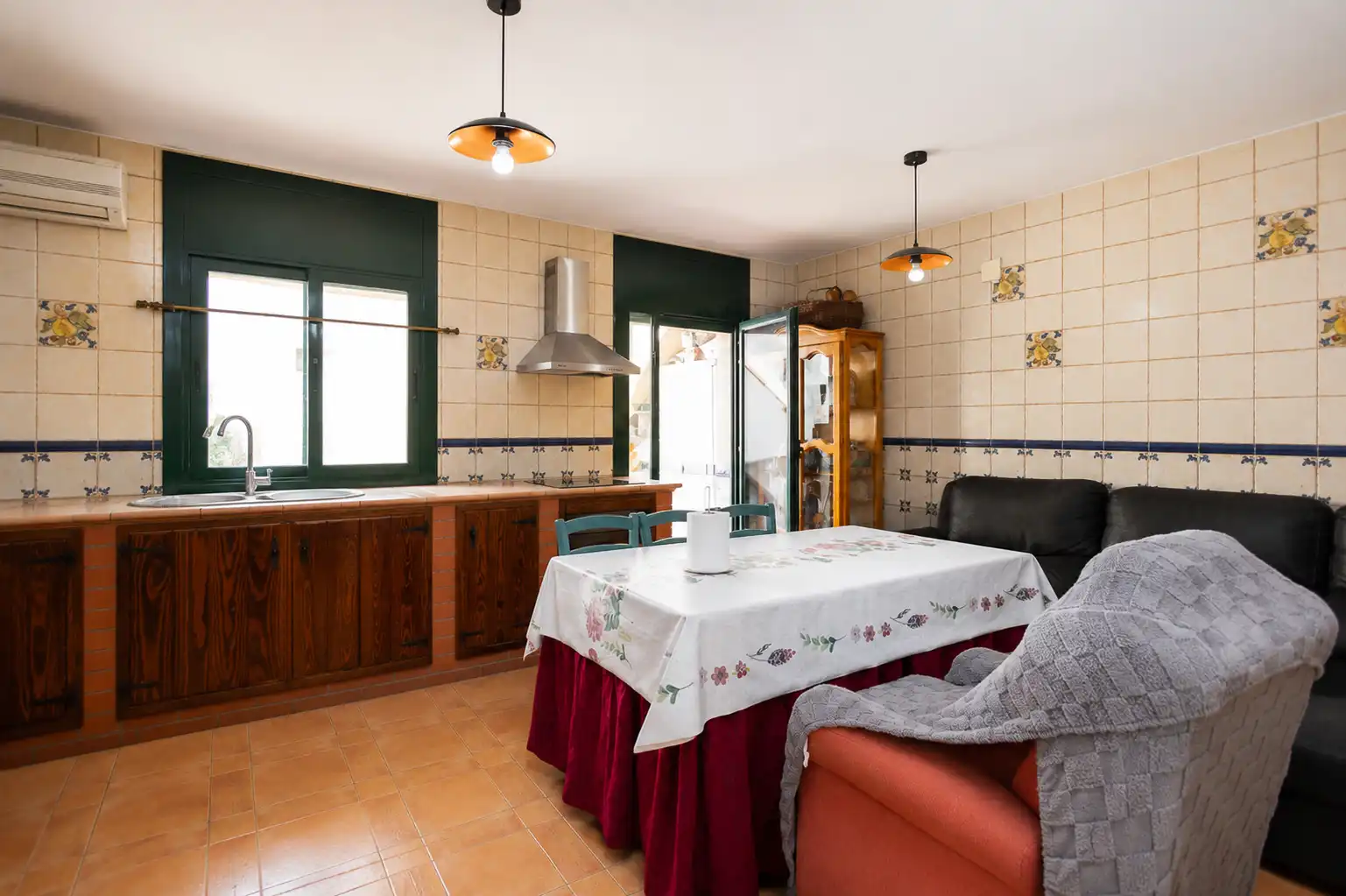 Küche von Haus oder Chalet zum Verkauf in Castelldefels mit Klimaanlage, Heizung und Terrasse
