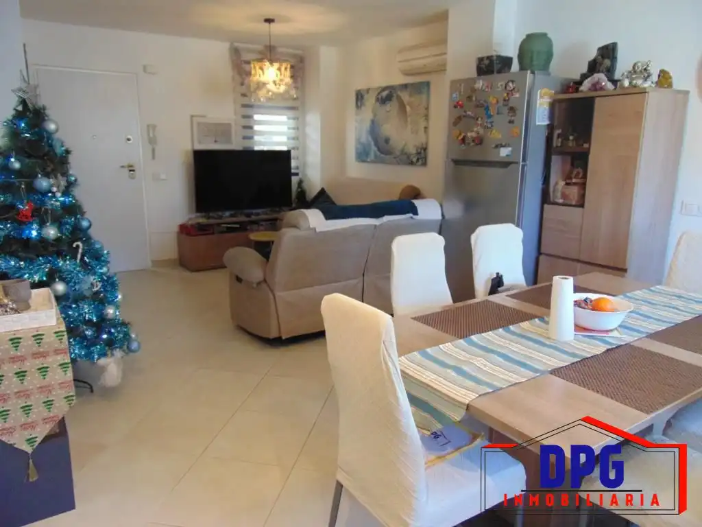 Comedor de Piso en venta en Garrucha con Aire acondicionado, Trastero y Piscina comunitaria