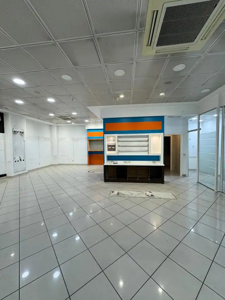 Local comercial de lloguer a Doctor Fernández Iparraguirre, imagen 6