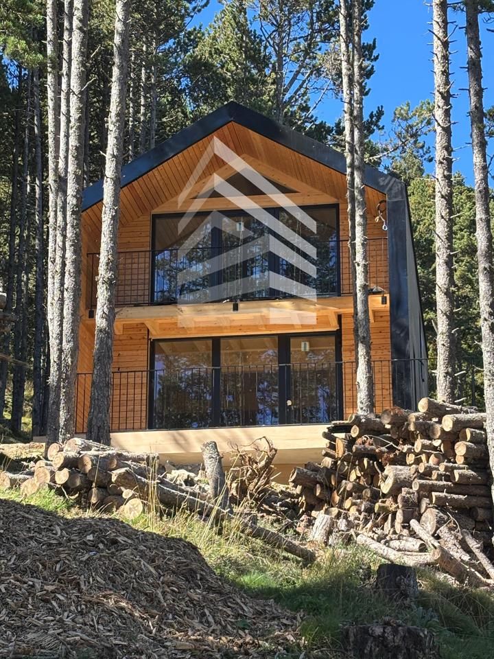 Vista exterior de Casa o xalet en venda en La Coma i la Pedra amb Calefacció, Jardí privat i Moblat