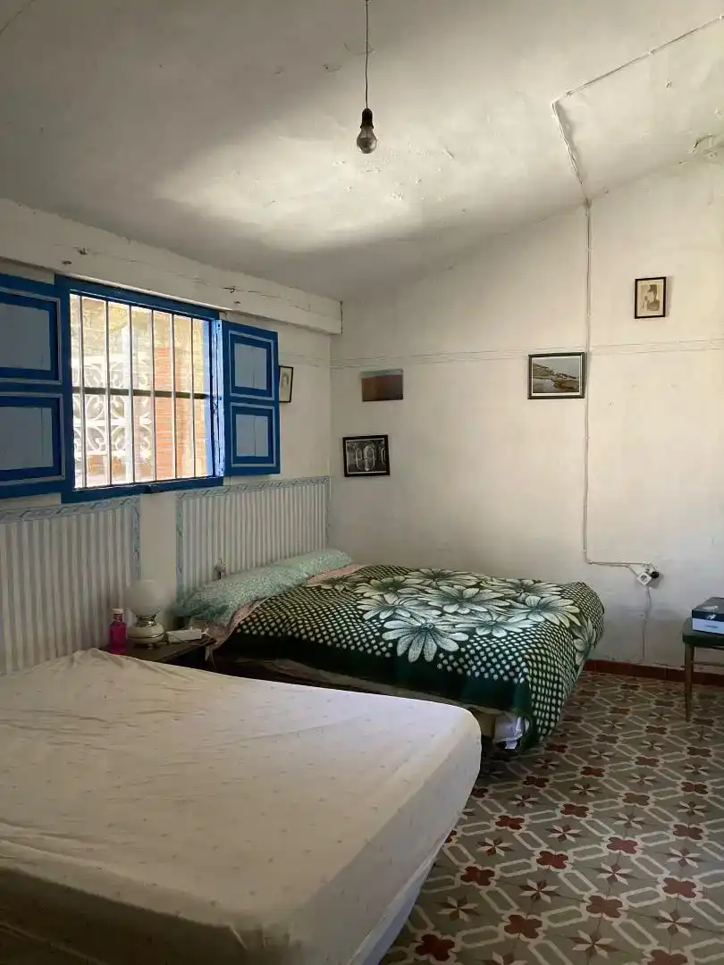 Habitación de Casa adosada en venta en Chella, Valencia