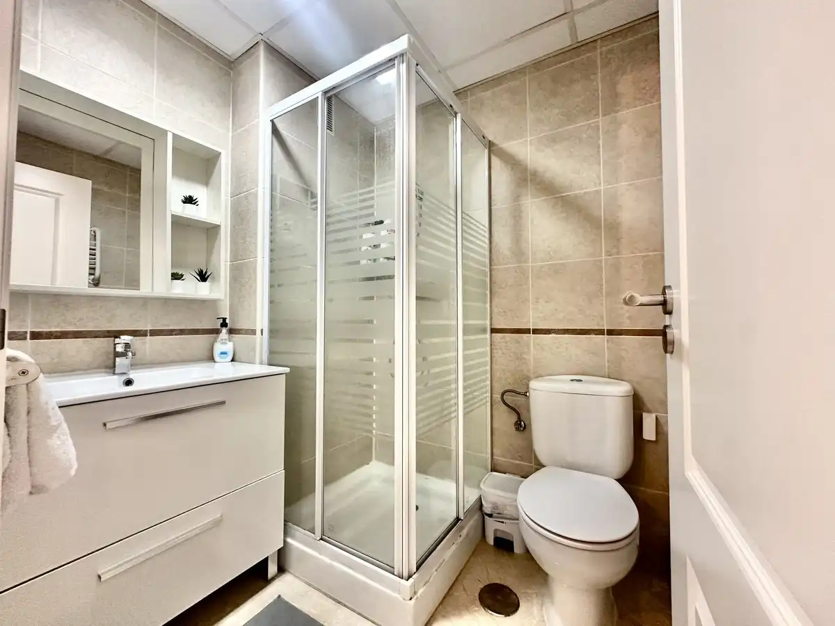 Badezimmer von Wohnungen zum Verkauf in Mijas mit Klimaanlage, Heizung und Terrasse