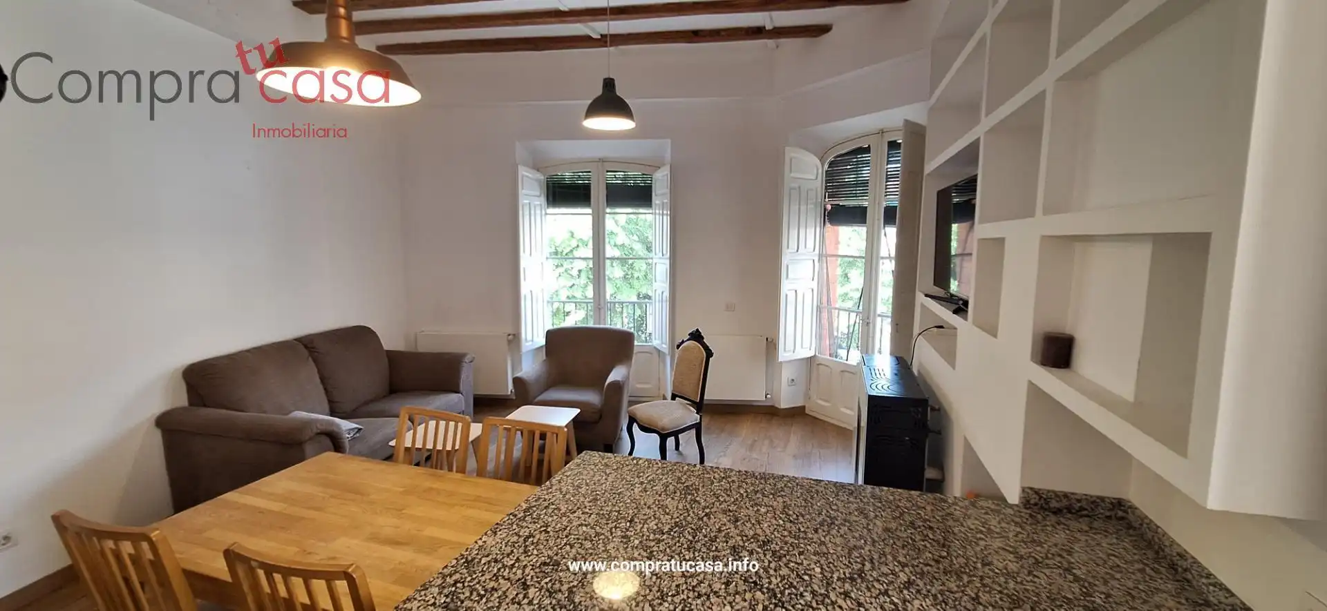 Sala d'estar de Pis de lloguer en Segovia amb Calefacció, Moblat i Balcó