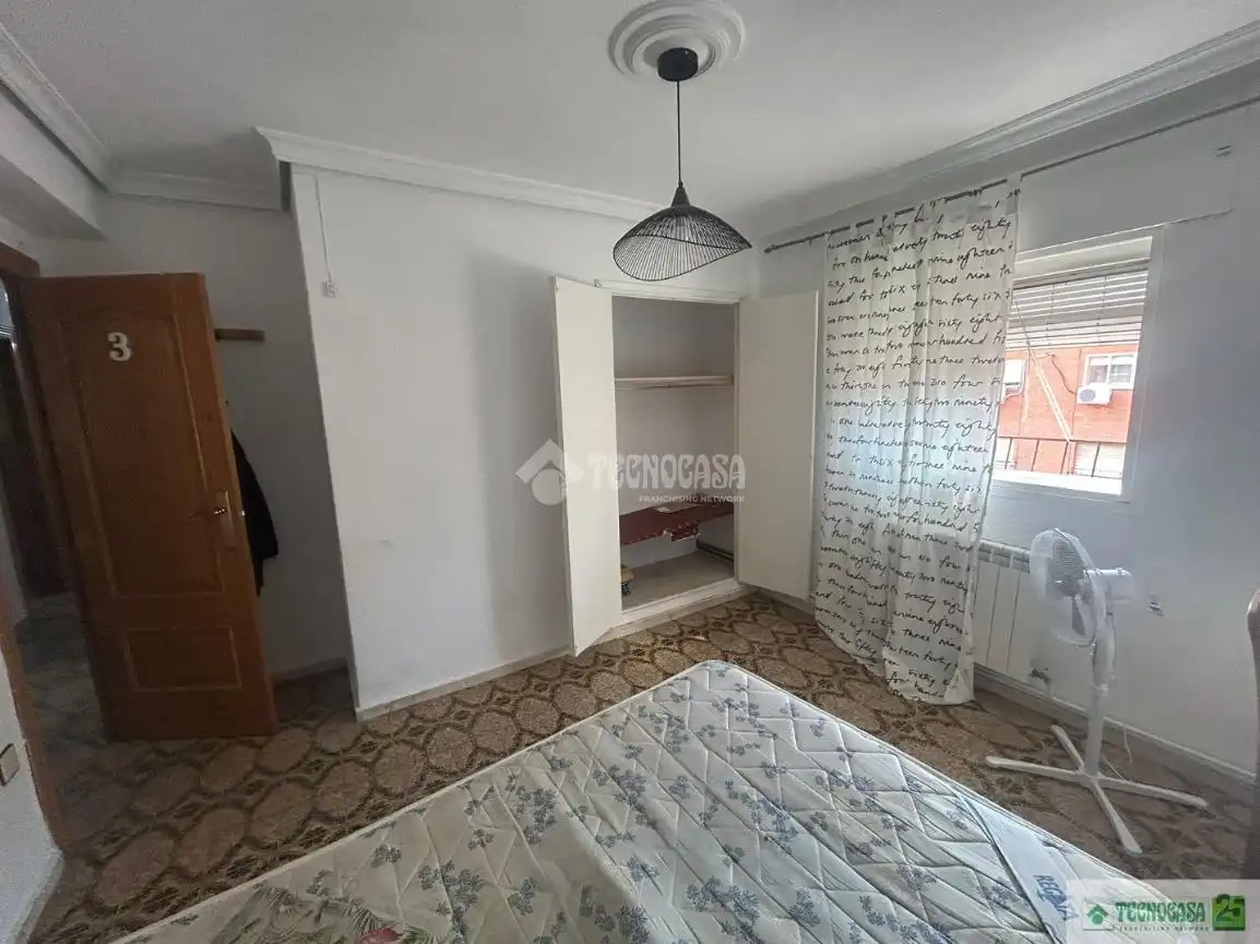 Habitación de Piso en venta en Ciudad Real con Calefacción y Terraza