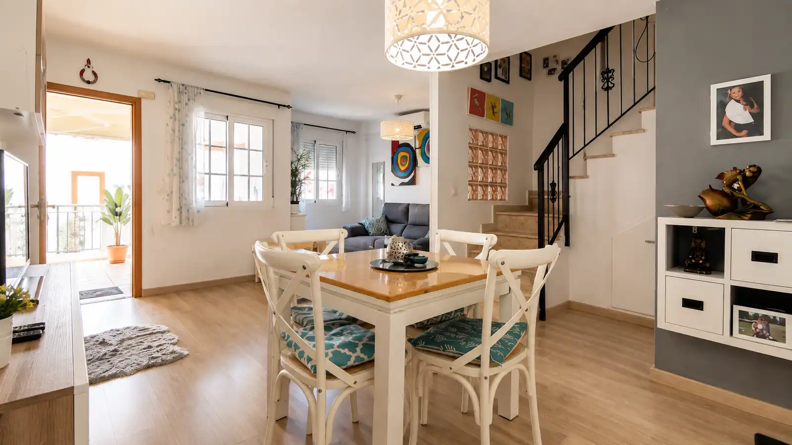 Esszimmer von Haus oder Chalet zum Verkauf in Santa Pola mit Klimaanlage, Heizung und Gemeinschaftspool