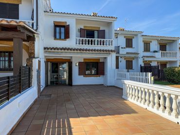 Villa avec piscine à vendre à Carrer Fragata