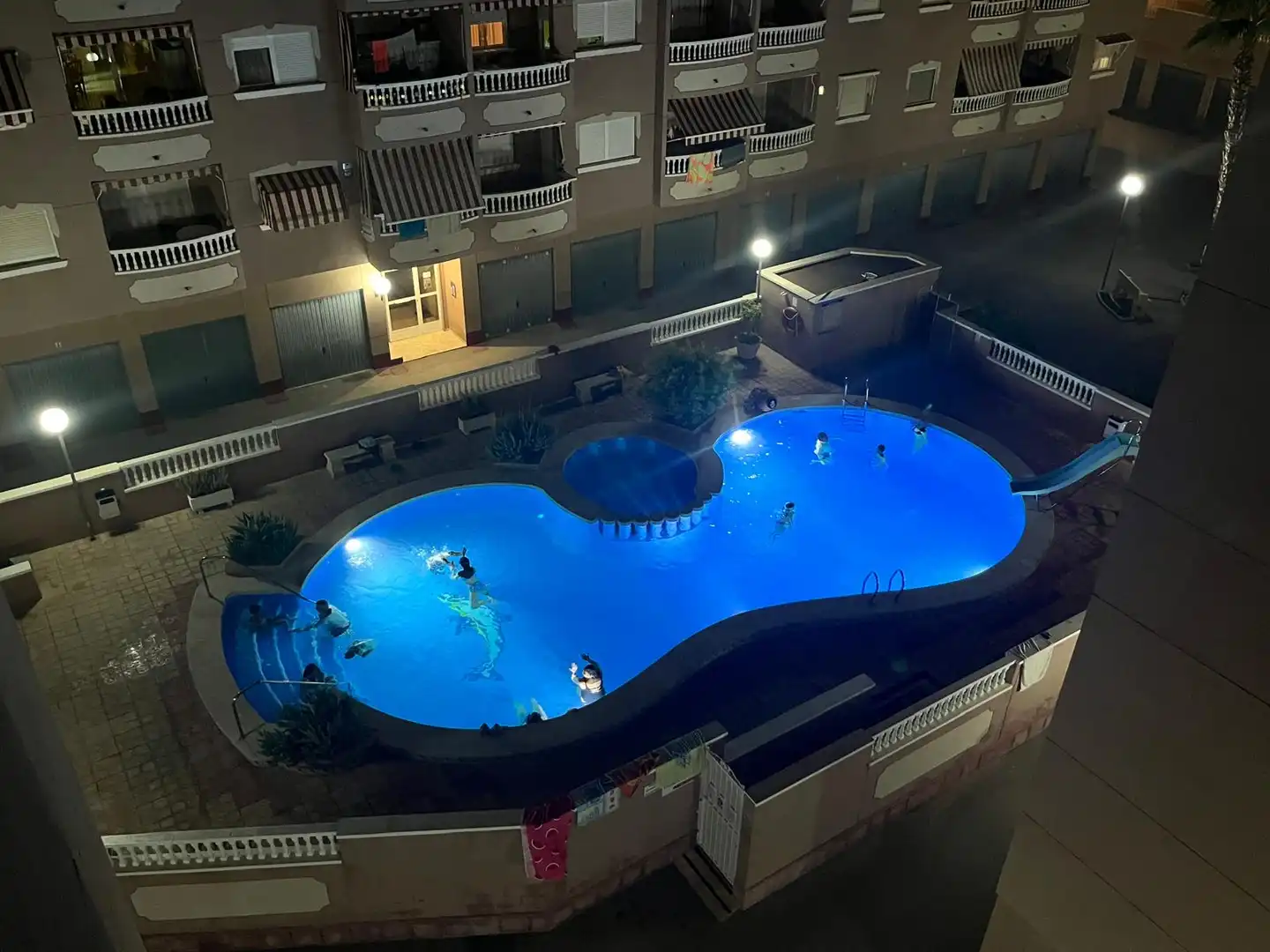 Schwimmbecken von Wohnung zur Miete in Santa Pola mit Klimaanlage, Terrasse und Möbliert