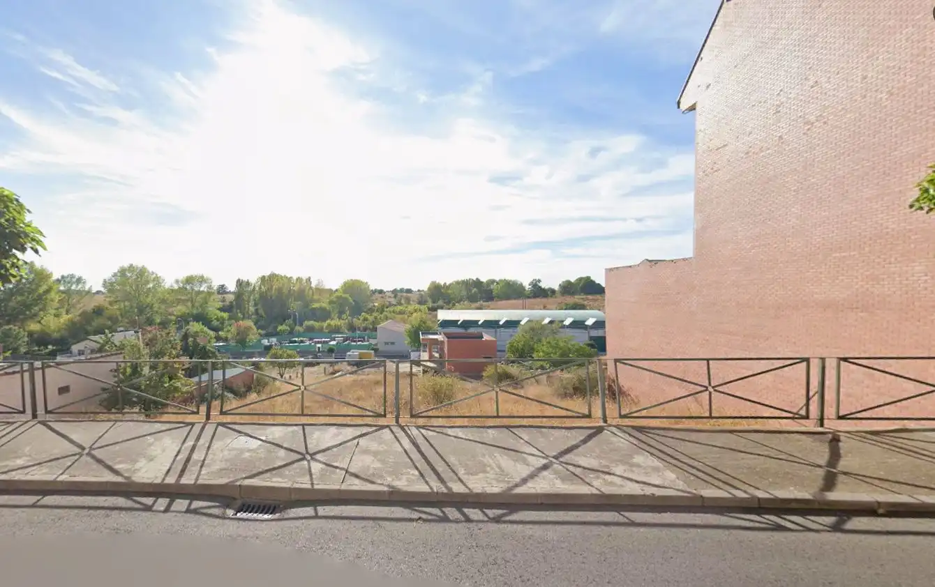Terreni e lotti in vendita a Valverde de la Virgen, imagen 3