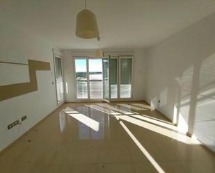 Living room of Flat for sale in Vila-real  with Air Conditioner, Parquet flooring and Storage room