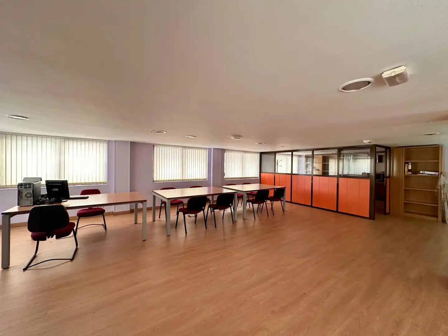 Local comercial en alquiler en Avenida de Valdés, imagen 14