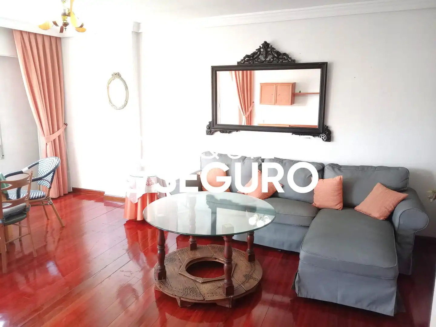 Sala d'estar de Pis de lloguer en Valladolid amb Calefacció, Terrassa i Moblat
