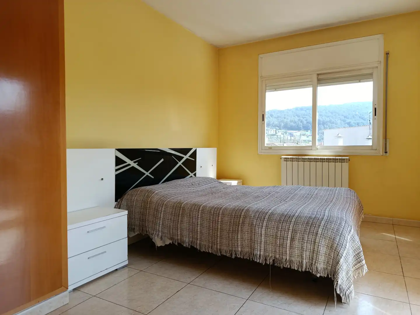 Dormitori de Casa adosada en venda en Sant Julià de Ramis amb Calefacció, Jardí privat i Terrassa