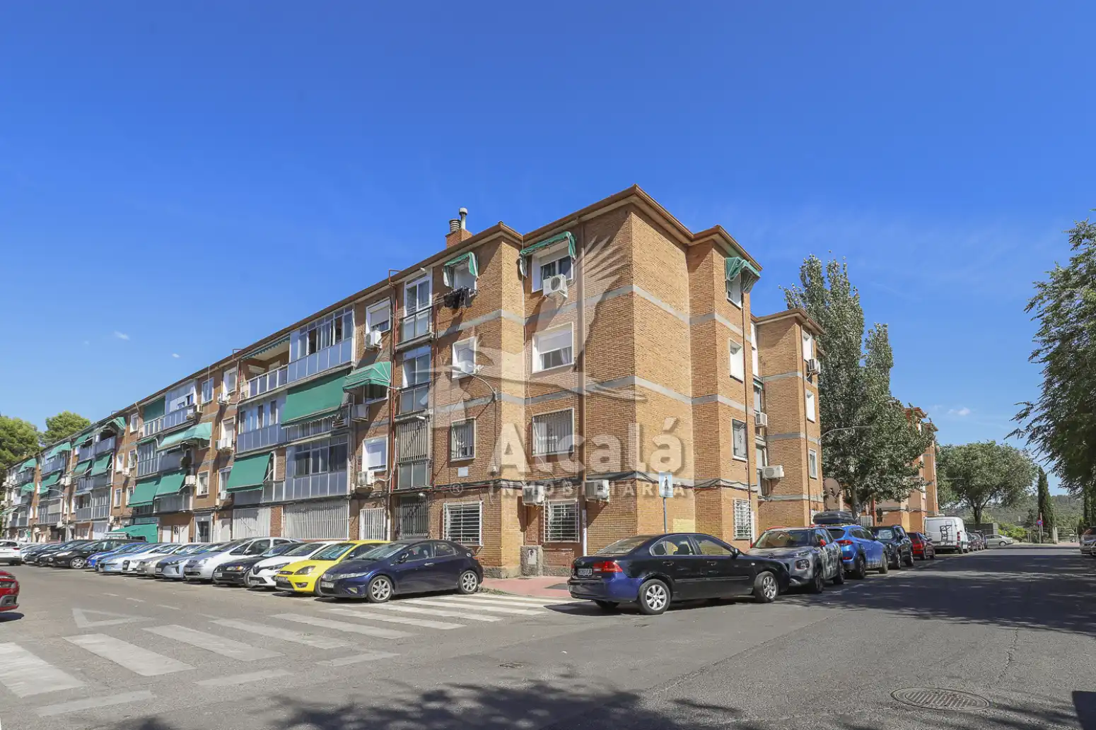 Exterior view of Flat for sale in Alcalá de Henares  with Air Conditioner, Heating and Terrace