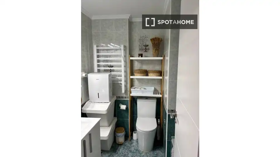 Bathroom of Flat for rent in Cullera  with Air Conditioner, Heating and Furnished