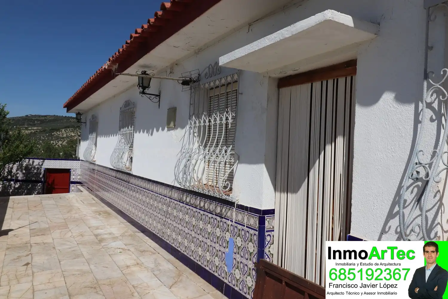 Vista exterior de Casa o chalet en venta en Montefrío con Jardín privado, Terraza y Piscina