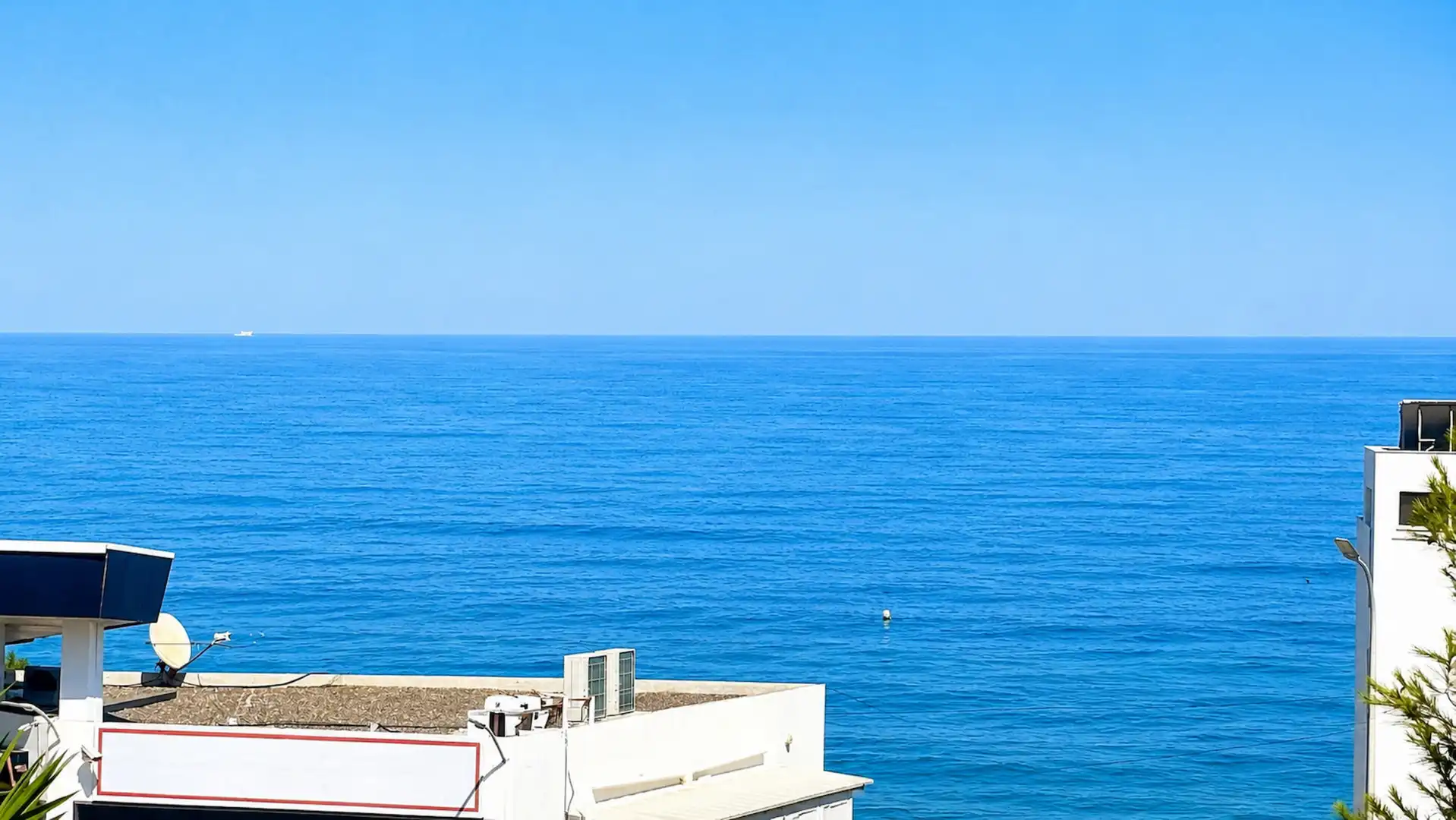 Vista exterior de Apartamento en venta en Estepona con Terraza, Piscina y Piscina comunitaria