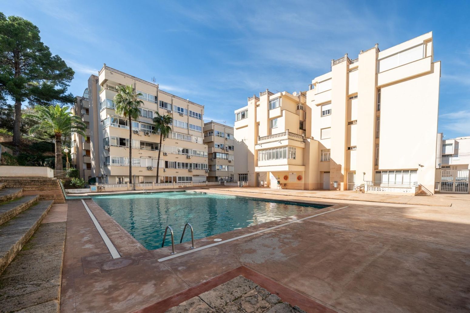 Swimming pool of Flat for sale in Calvià  with Air Conditioner, Parquet flooring and Terrace