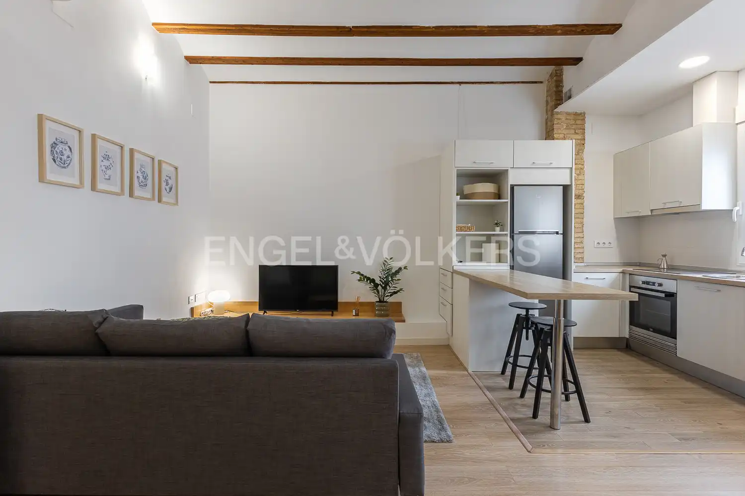 Living room of Flat for rent in Valencia  with Air Conditioner, Heating and Parquet flooring