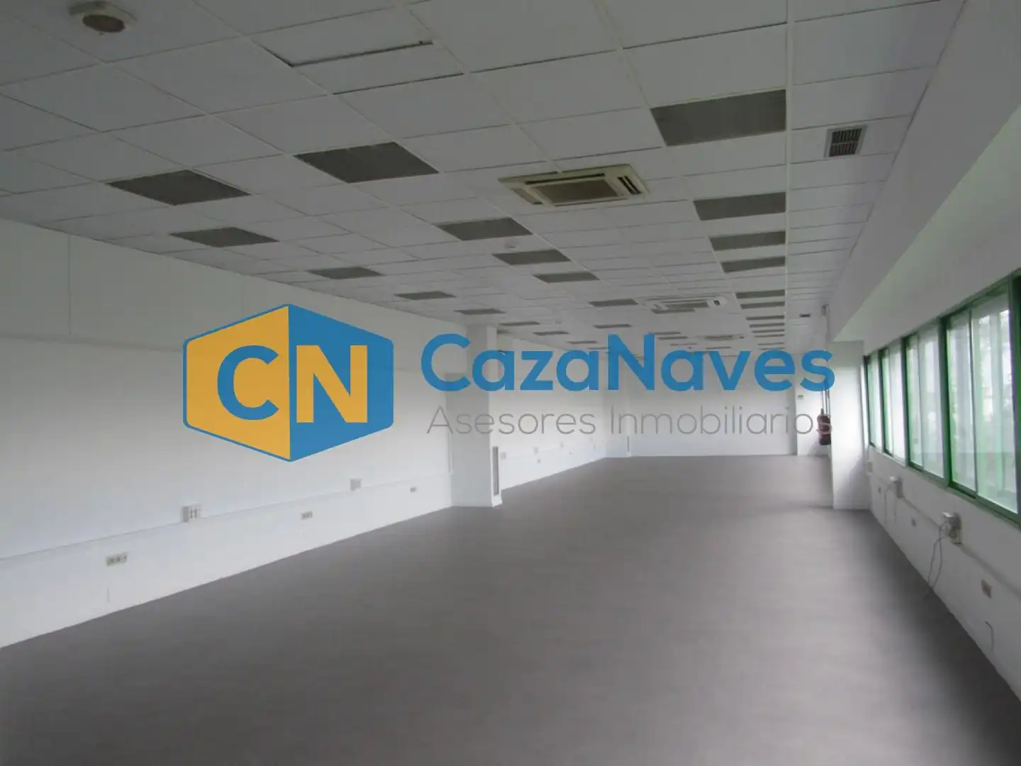 Industrial building to rent in Barrio de la Estación, imagen 9