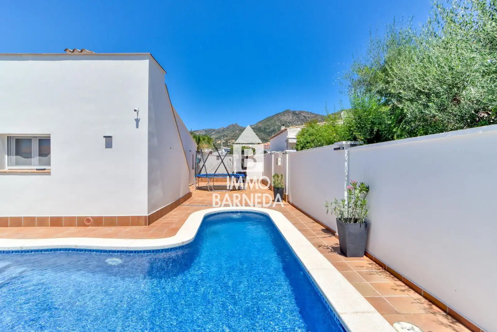 Vista exterior de Casa o xalet en venda en Roses amb Aire condicionat, Calefacció i Jardí privat