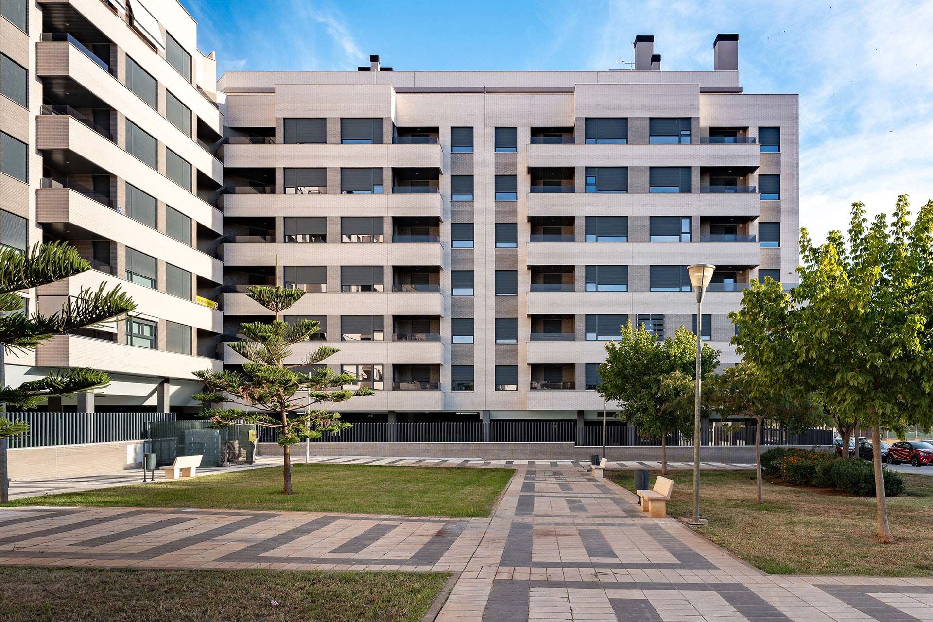 Exterior view of Flat for sale in Málaga Capital  with Parquet flooring, Terrace and Storage room