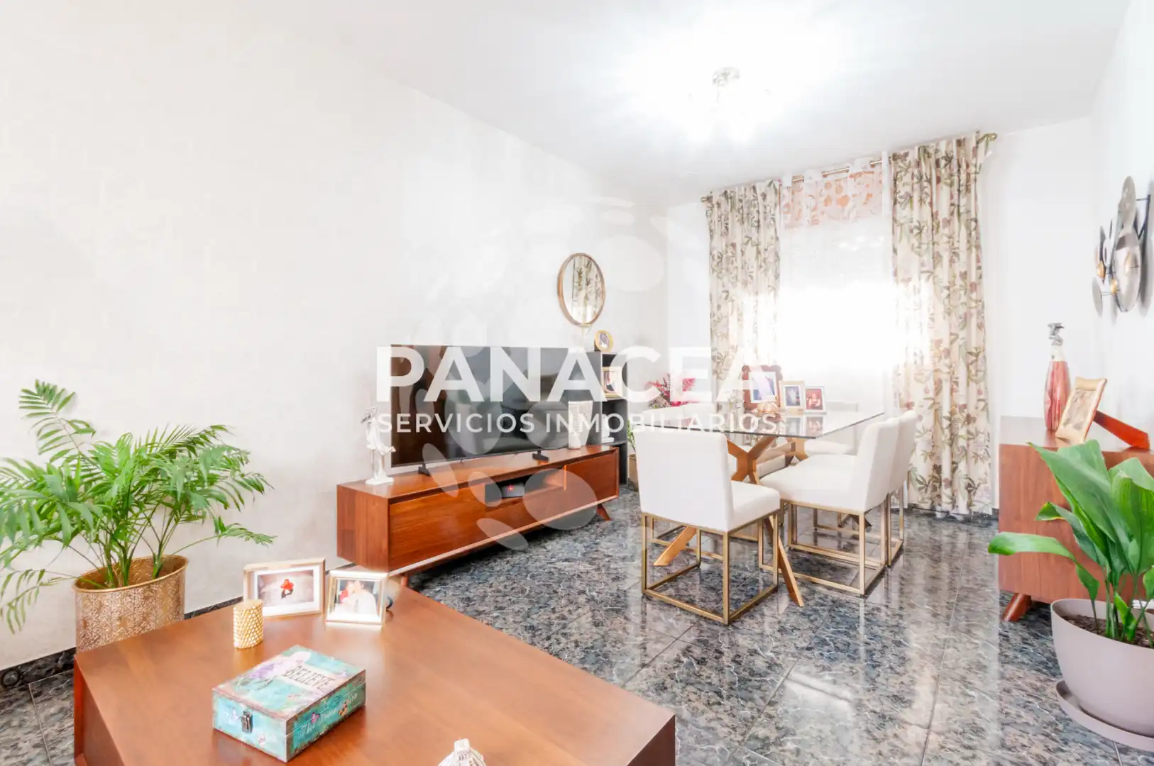 Casa adosada en venta en Vícar con Jardín privado, Terraza y Amueblado