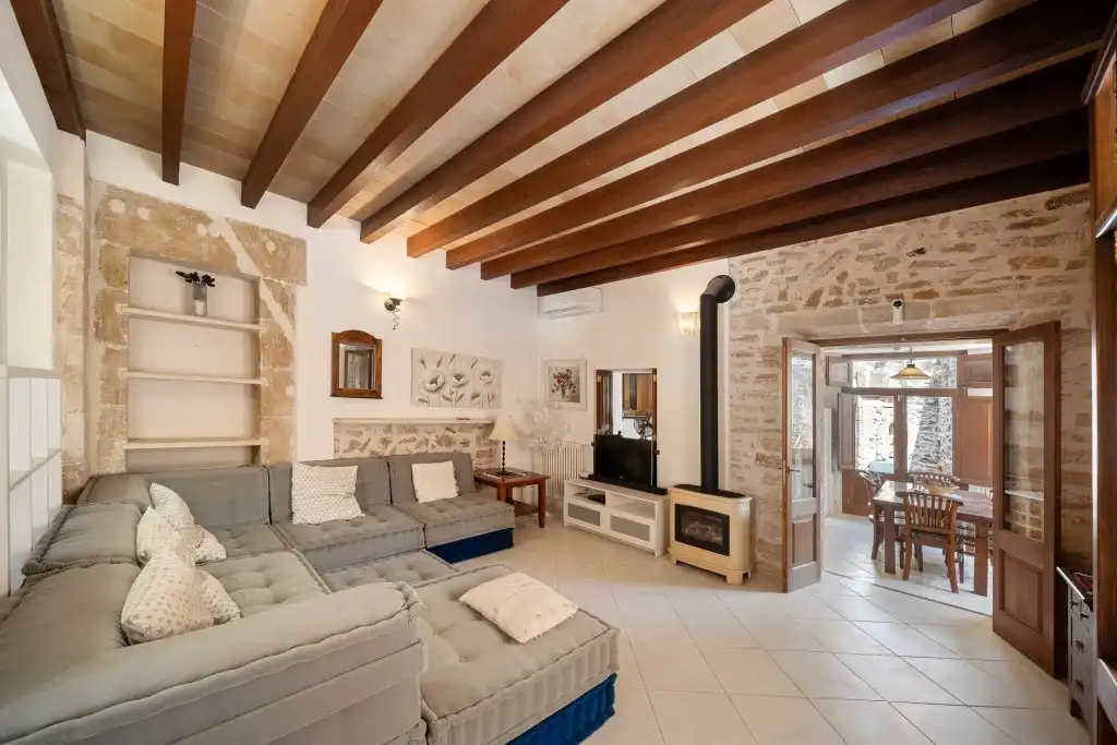 Sala d'estar de Finca rústica en venda en Alcúdia amb Aire condicionat, Calefacció i Jardí privat
