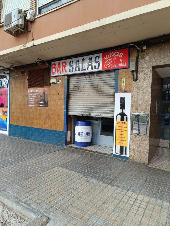 Business premises for sale in Calle Jardines de la Concordia 5, imagen 2