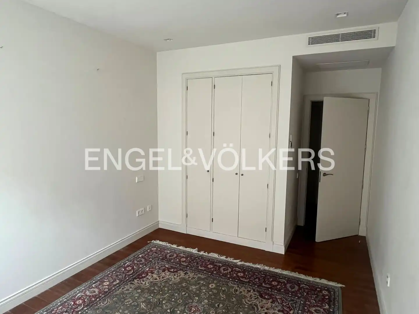 Apartamento de alquiler en Madrid con Aire acondicionado, Calefacción y Jardín privado