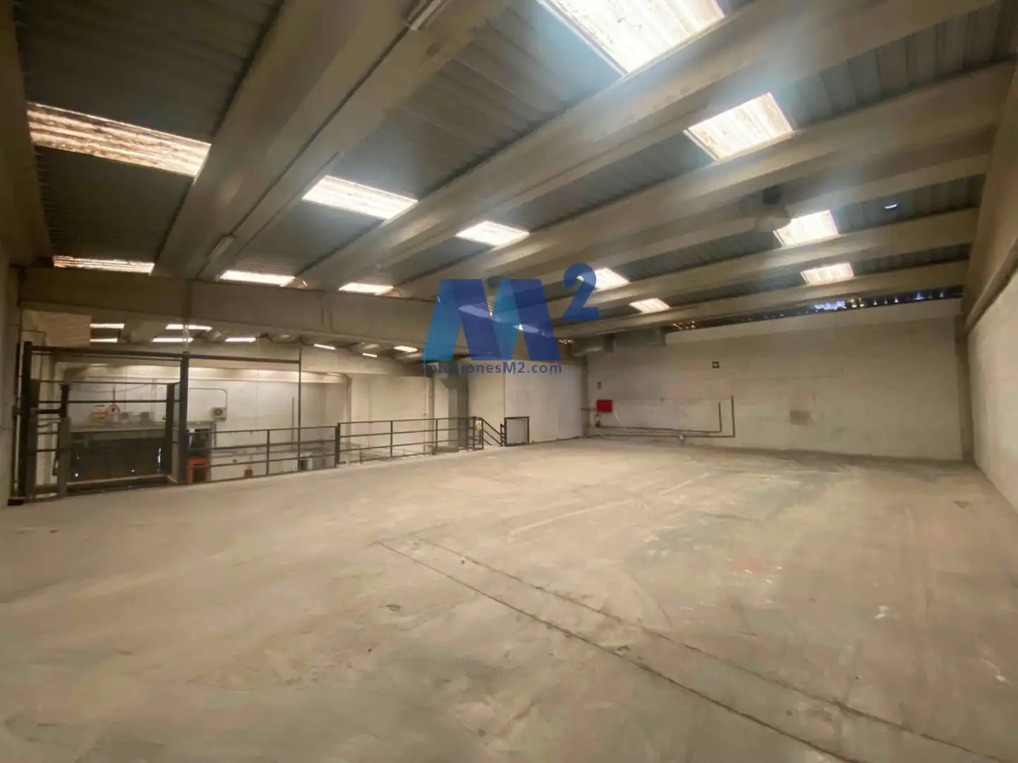 Fabrikhallen zur Miete in Alcobendas