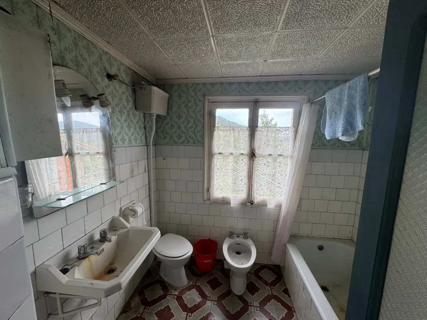 Baño de Finca rústica en venta en Cudillero con Amueblado