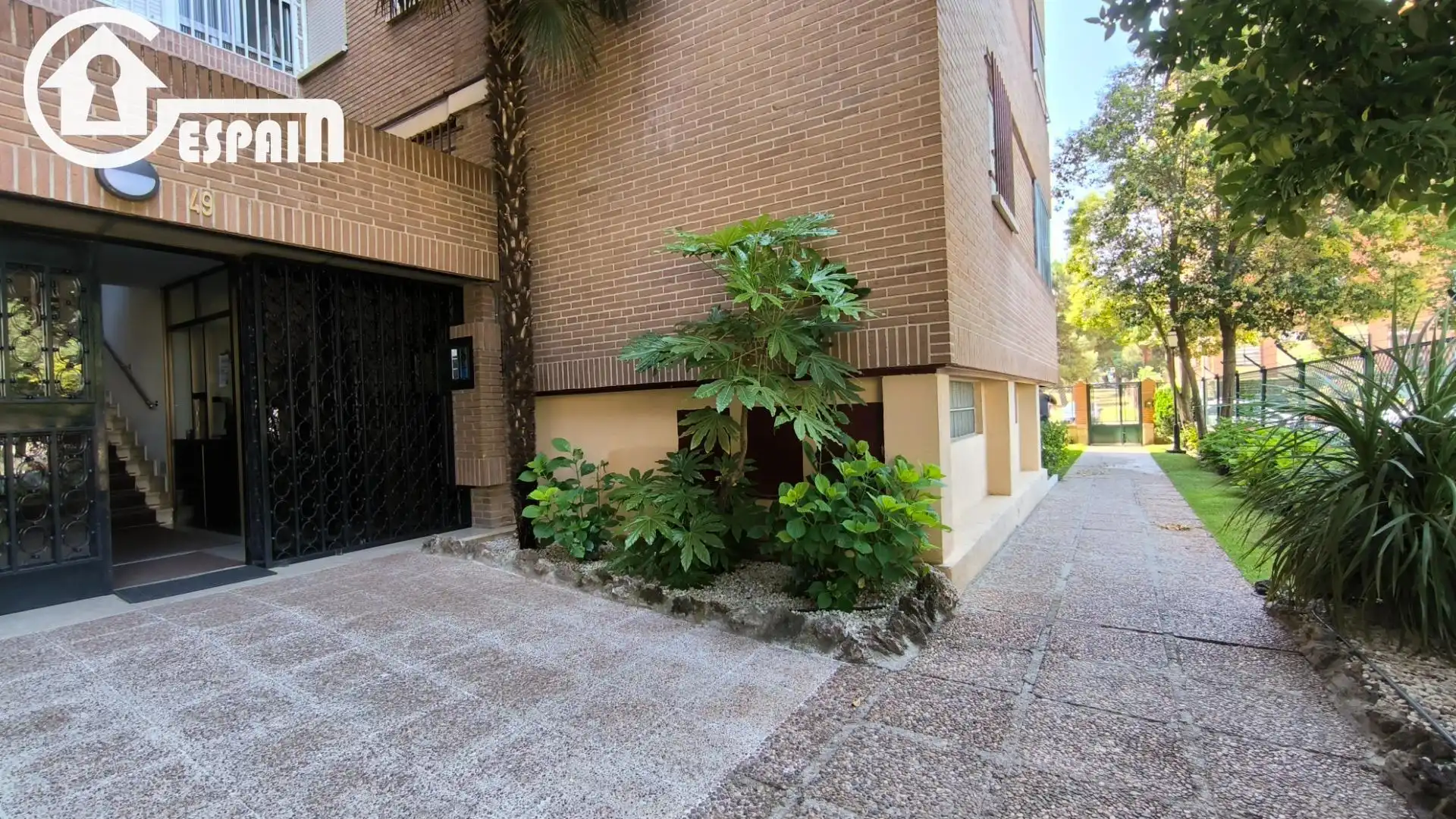 Exterior view of Flat for sale in Madrid  with Air Conditioner and Heating
